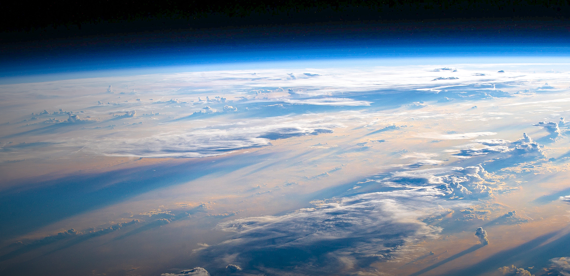 HJC�ƽ�ǡ�(�й���)���Źٷ���վ