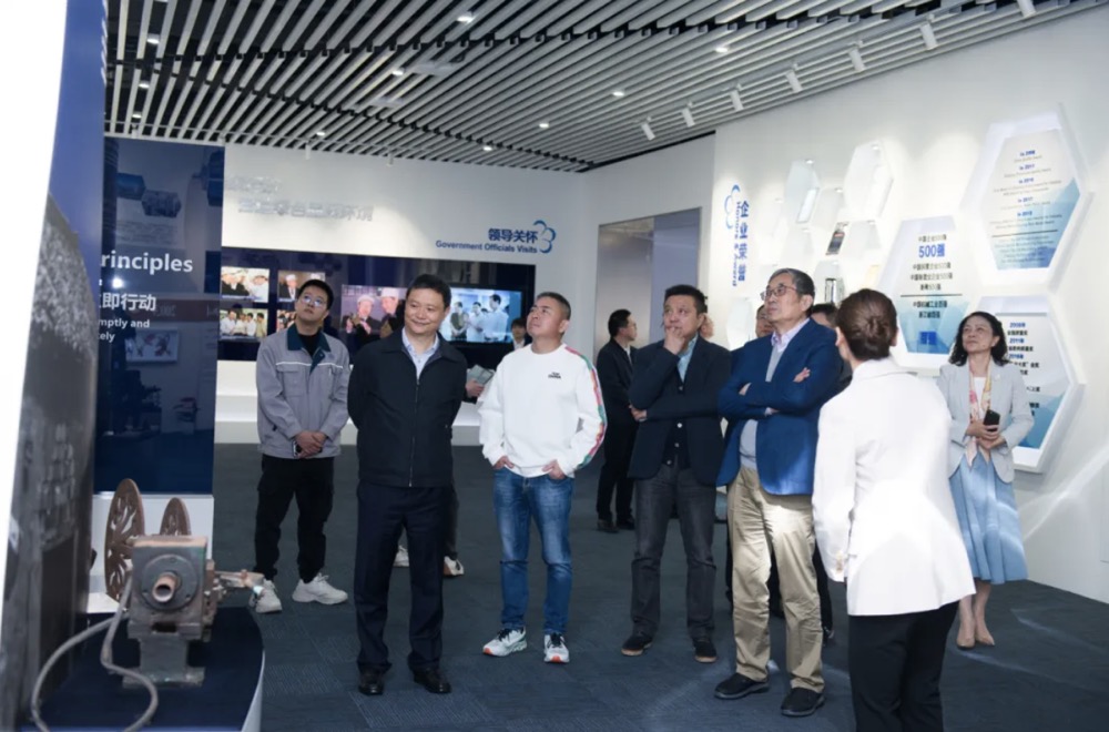 ��ŷ��ѧԺ���ں�У�Ѳη�HJC�ƽ�ǹٷ���վ���н���