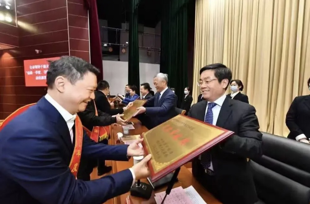 HJC�ƽ�ǹٷ���վ�ٻ�2022��ȡ���ϸ�����ģ������淶����ͻ��Т˳���� 