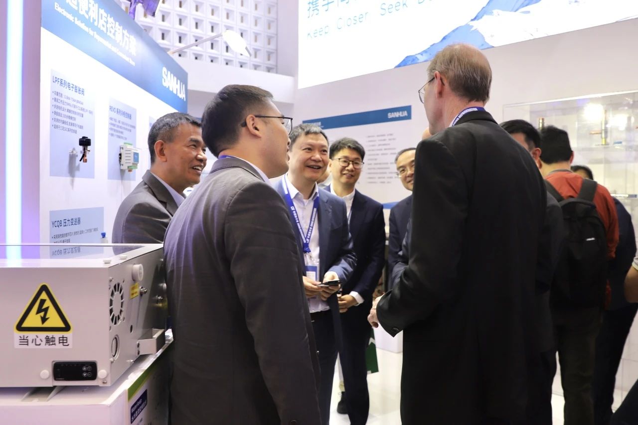 HJC»Æ½ð³Ç¡¤(ÖйúÇø)¼¯ÍŹٷ½ÍøÕ¾